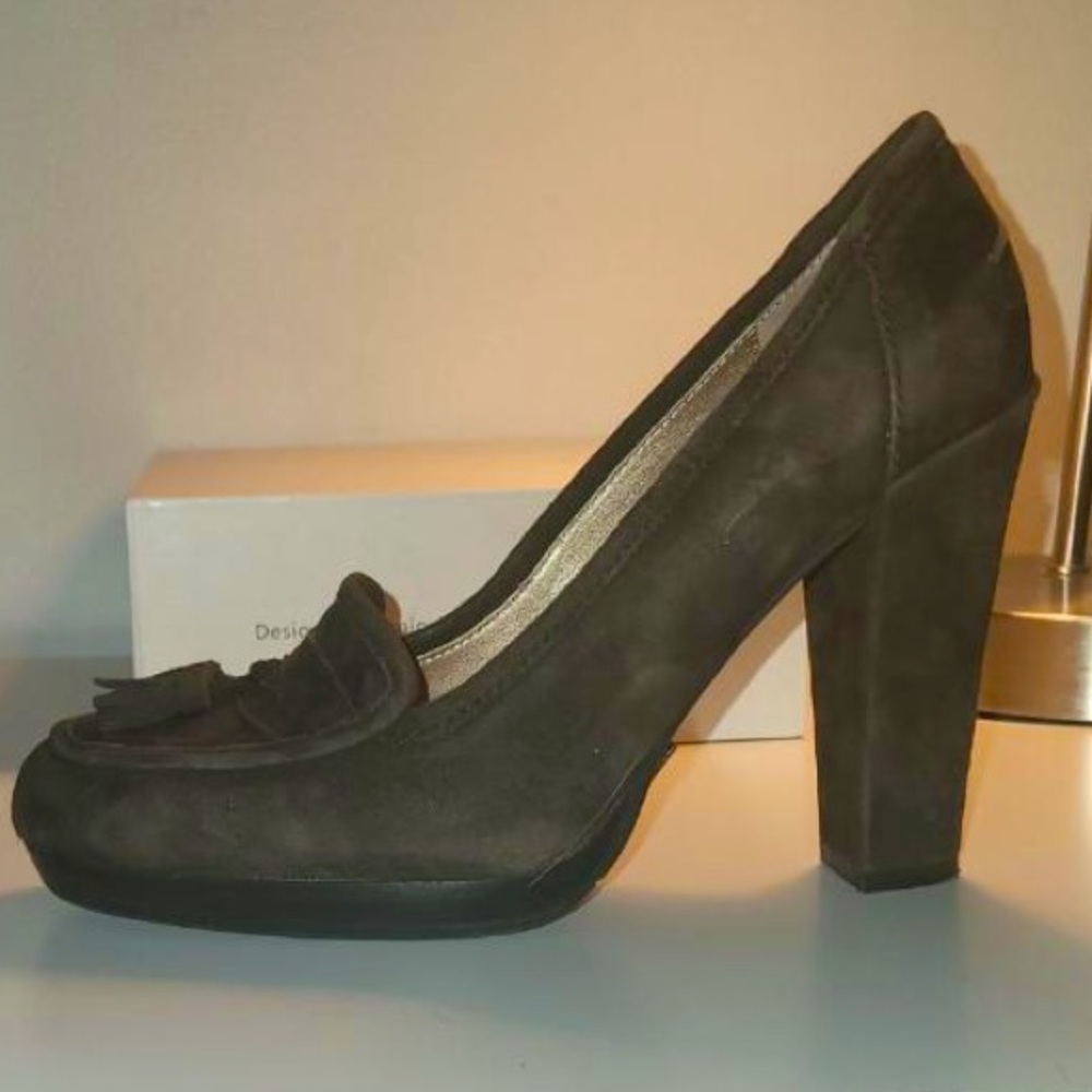 Sam Edelman | Closed toe brown suede with tassels chunky platform heels | Sz 6.5